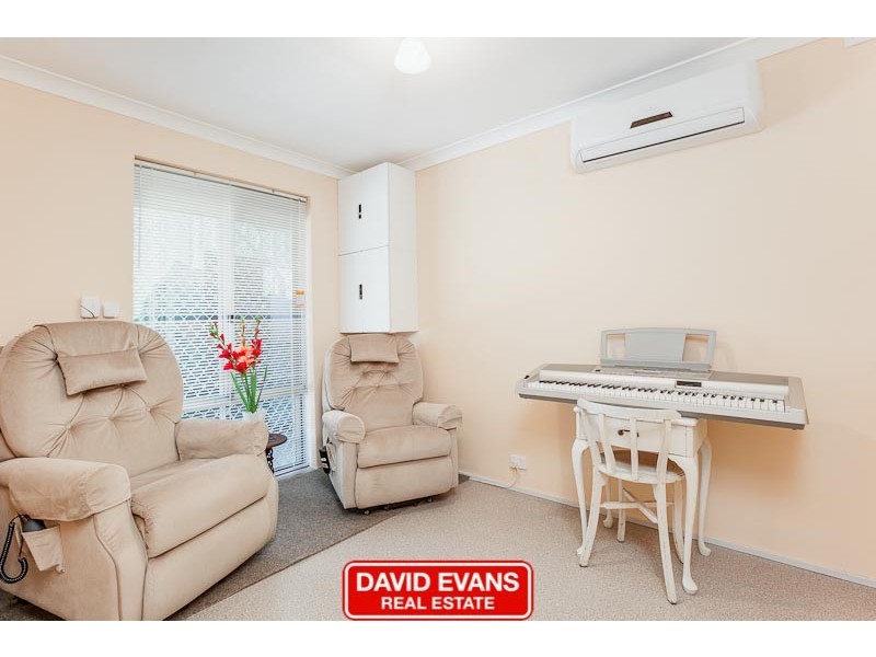 2 Genie Court, Cooloongup WA 6168