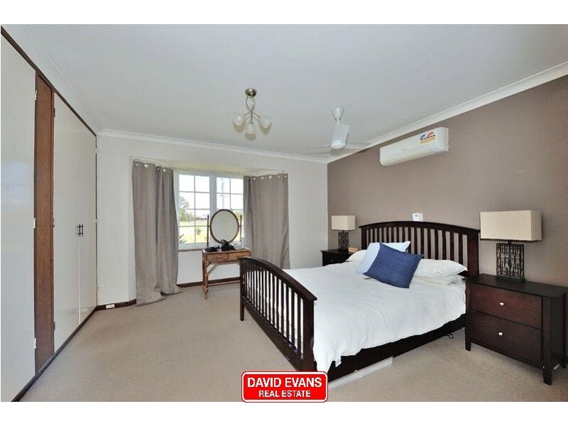 1 Haselmere Circus, Rockingham WA 6168