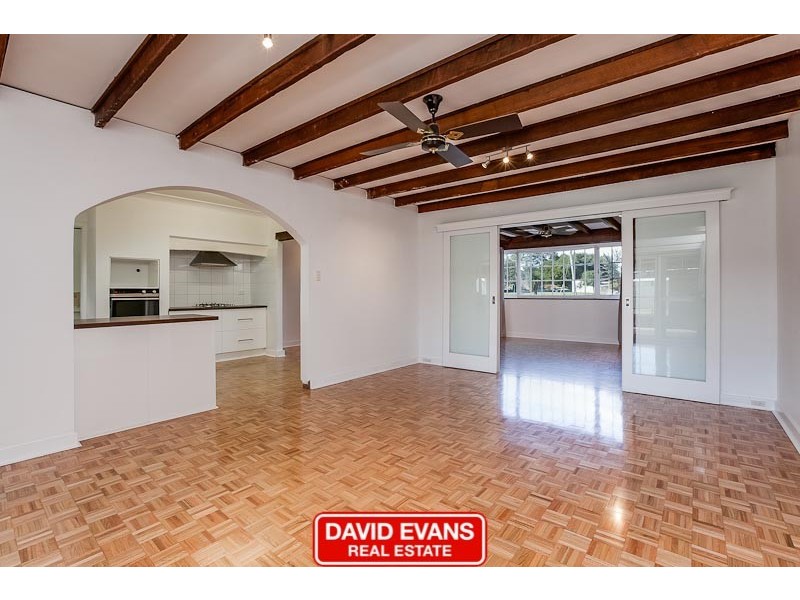 1 Haselmere Circus, Rockingham WA 6168