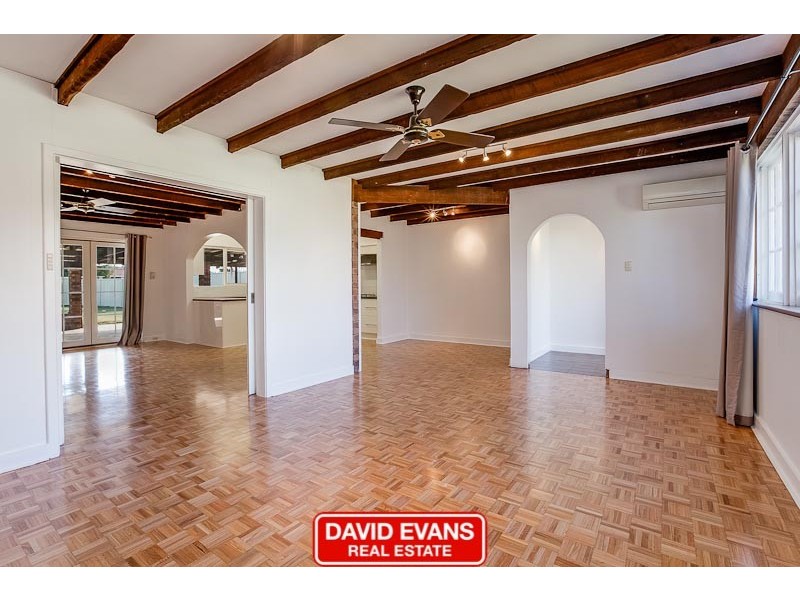 1 Haselmere Circus, Rockingham WA 6168