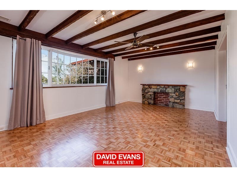 1 Haselmere Circus, Rockingham WA 6168