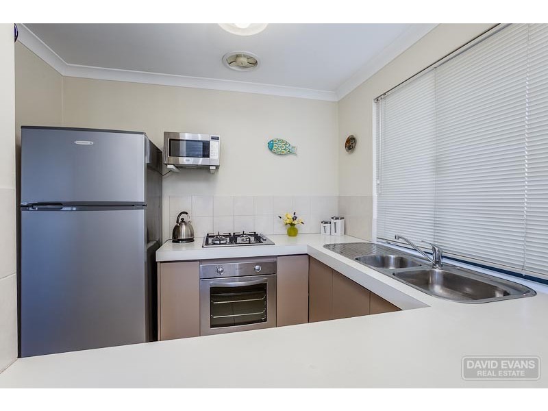 5/6 Bristol Street, Warnbro WA 6169