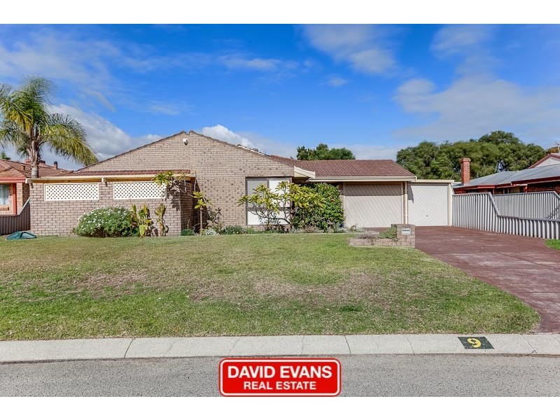 9 Birkdale Court, Cooloongup WA 6168
