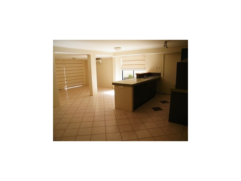 34 Eva Lynch Way, Port Kennedy WA 6172