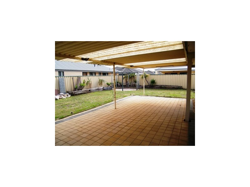 34 Eva Lynch Way, Port Kennedy WA 6172