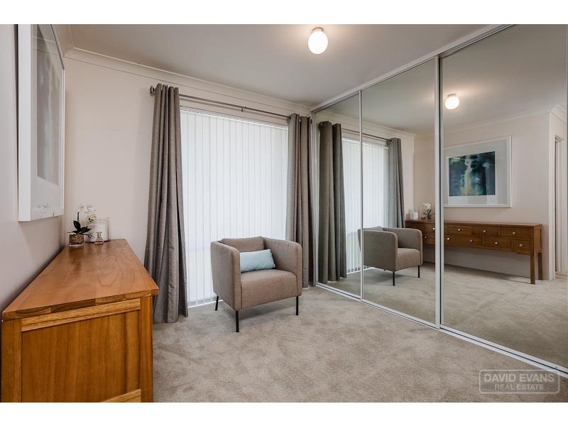 60 Arkwell Avenue, Rockingham WA 6168