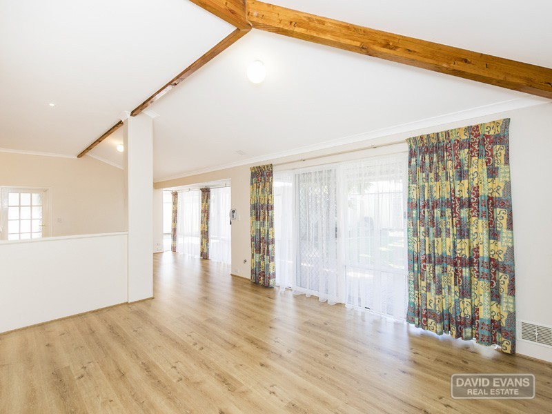 60 Arkwell Avenue, Rockingham WA 6168