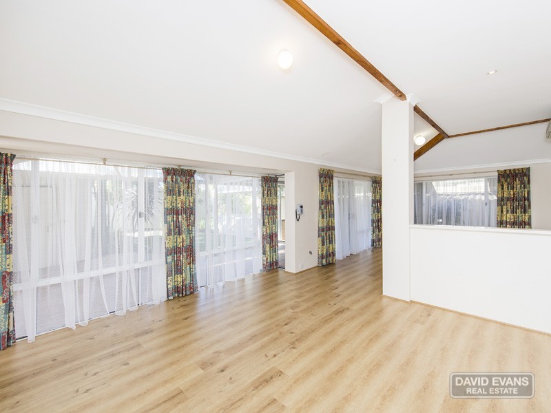 60 Arkwell Avenue, Rockingham WA 6168