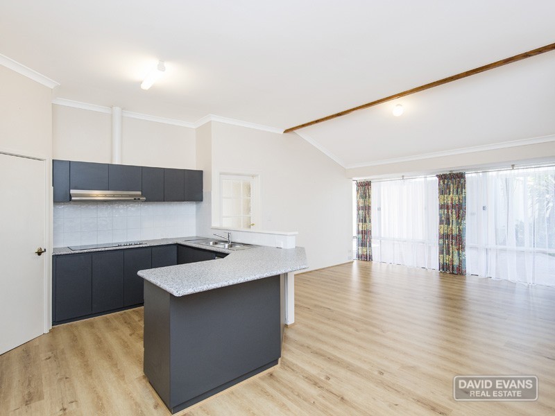 60 Arkwell Avenue, Rockingham WA 6168