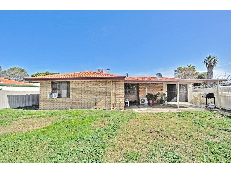 6 and 6A Puffin Close, Rockingham WA 6168