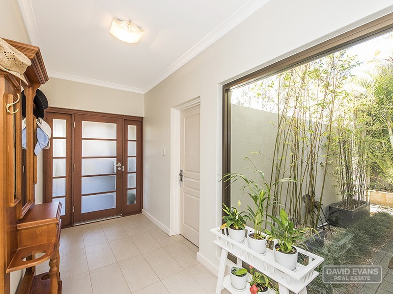 20 Hilda Road, Waikiki WA 6169