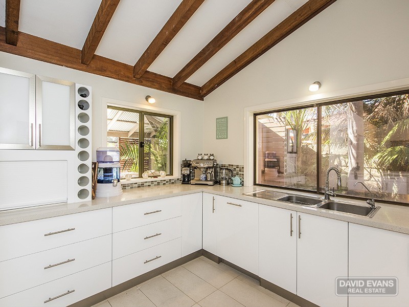 20 Hilda Road, Waikiki WA 6169