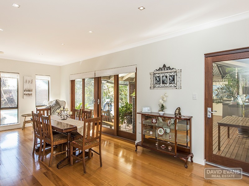 20 Hilda Road, Waikiki WA 6169