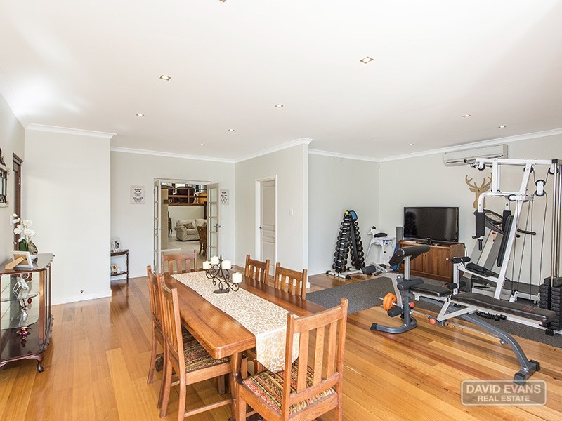 20 Hilda Road, Waikiki WA 6169