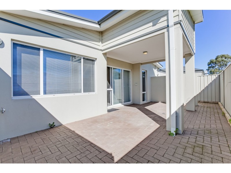 6/1 Lomax Court, Beeliar WA 6164