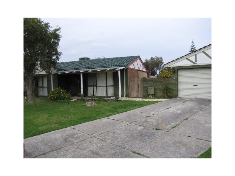 6 Nova Ct, Cooloongup WA 6168