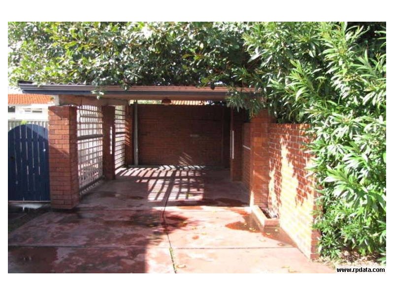 4 Cygnus street, Rockingham WA 6168