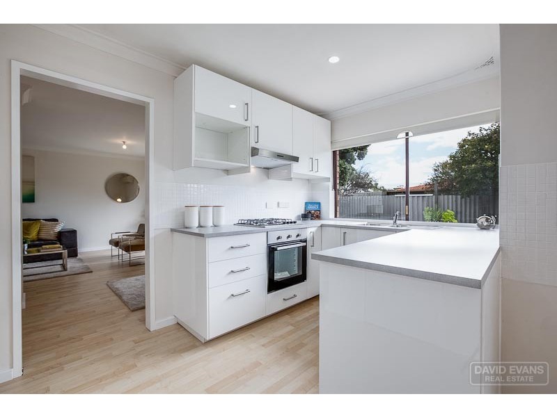 12 Turana Place, Rockingham WA 6168