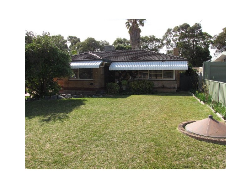 8 Carina Close, Rockingham WA 6168