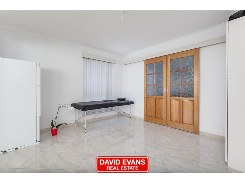 26 Parkland Drive, Warnbro WA 6169
