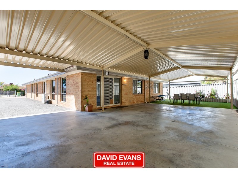 26 Parkland Drive, Warnbro WA 6169