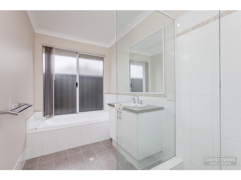 42 Lemon Gum Drive, Baldivis WA 6171