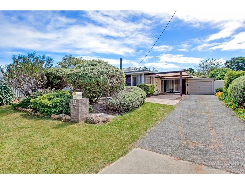 23 Christmas Avenue, Orelia WA 6167