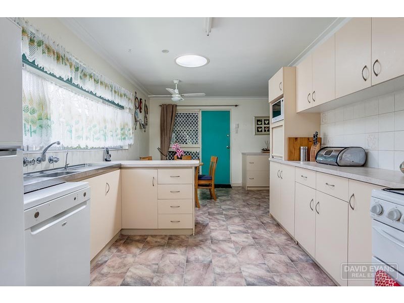 23 Christmas Avenue, Orelia WA 6167