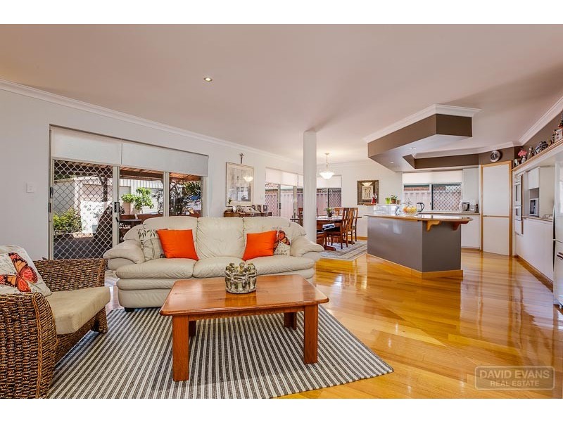 18 Reflection Mews, Safety Bay WA 6169