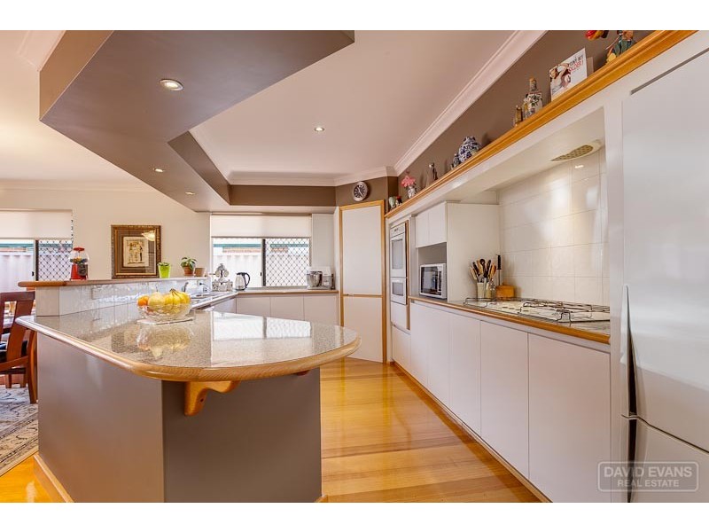 18 Reflection Mews, Safety Bay WA 6169