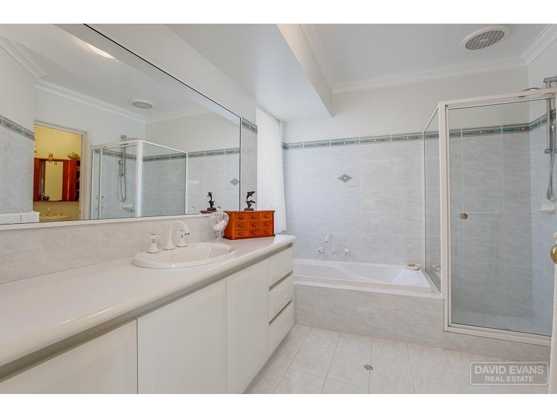 18 Reflection Mews, Safety Bay WA 6169