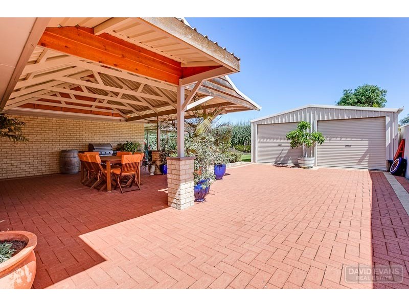 18 Reflection Mews, Safety Bay WA 6169