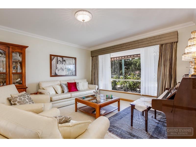 18 Reflection Mews, Safety Bay WA 6169