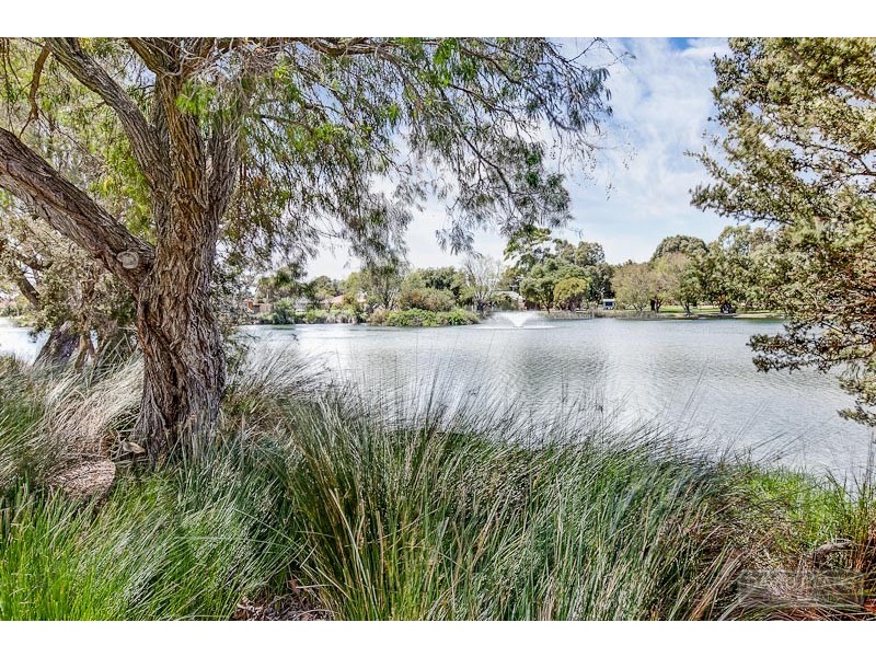 18 Reflection Mews, Safety Bay WA 6169