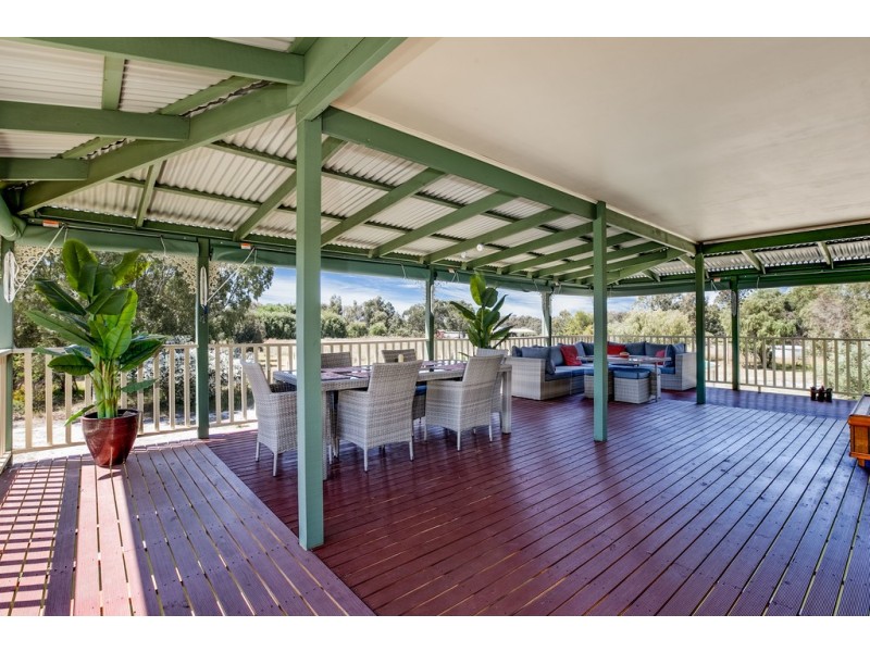 208 Duckpond Road, Wellard WA 6170