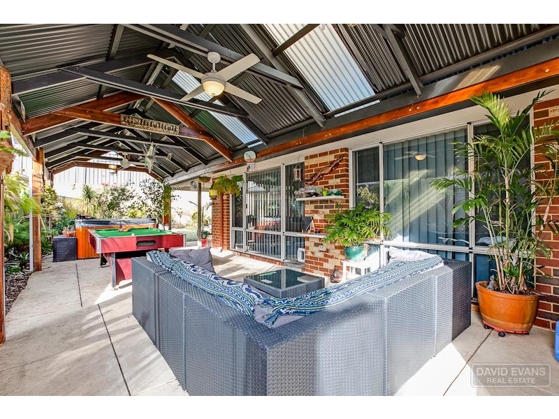 10 Glastonbury Street, Leda WA 6170