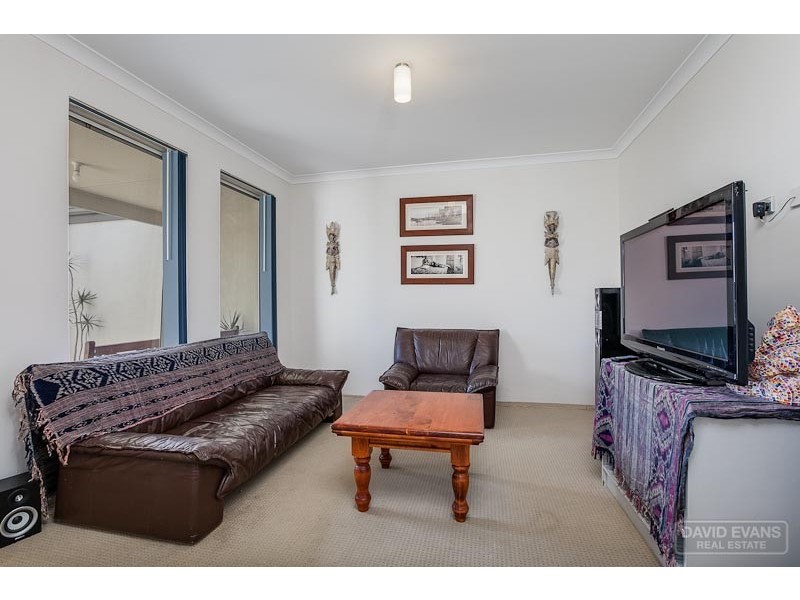10 Glastonbury Street, Leda WA 6170