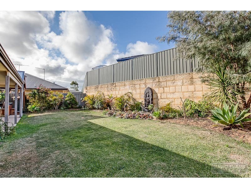 10 Glastonbury Street, Leda WA 6170