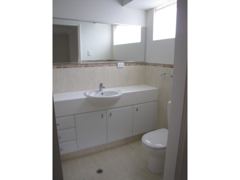 Unit 2/26 Thorpe, Rockingham WA 6168