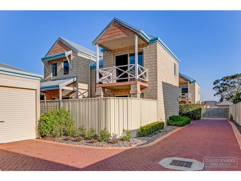 2/67 Harrison Street, Rockingham WA 6168