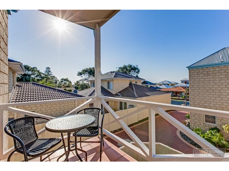 2/67 Harrison Street, Rockingham WA 6168