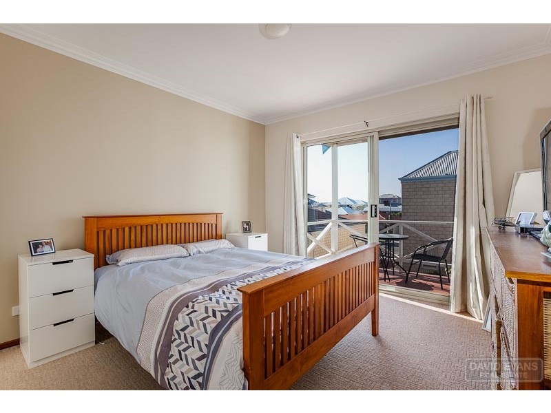 2/67 Harrison Street, Rockingham WA 6168