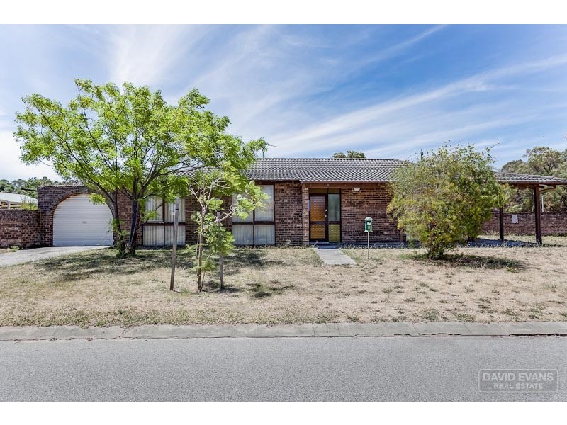 2 Merilup Court, Hillman WA 6168