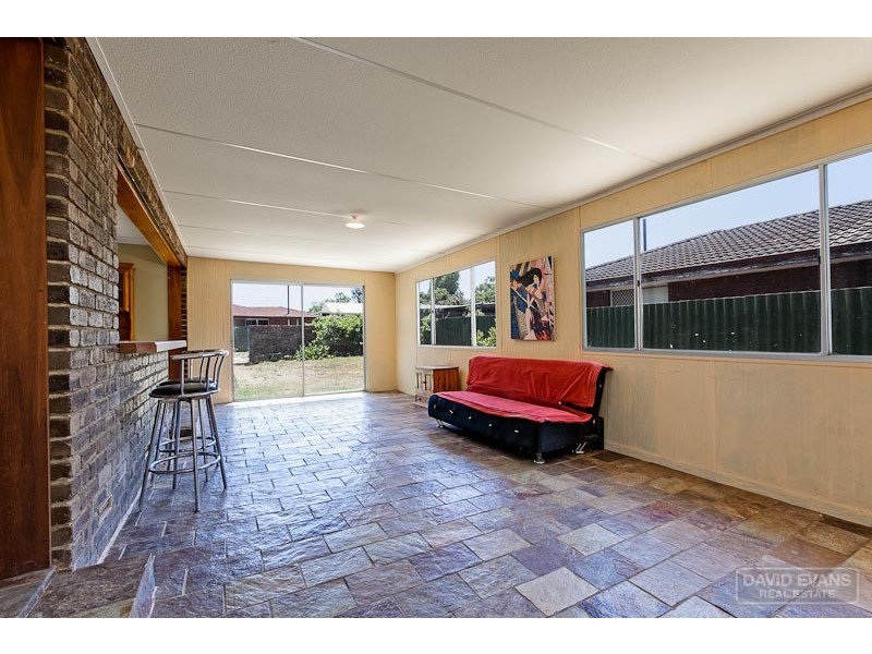 2 Merilup Court, Hillman WA 6168