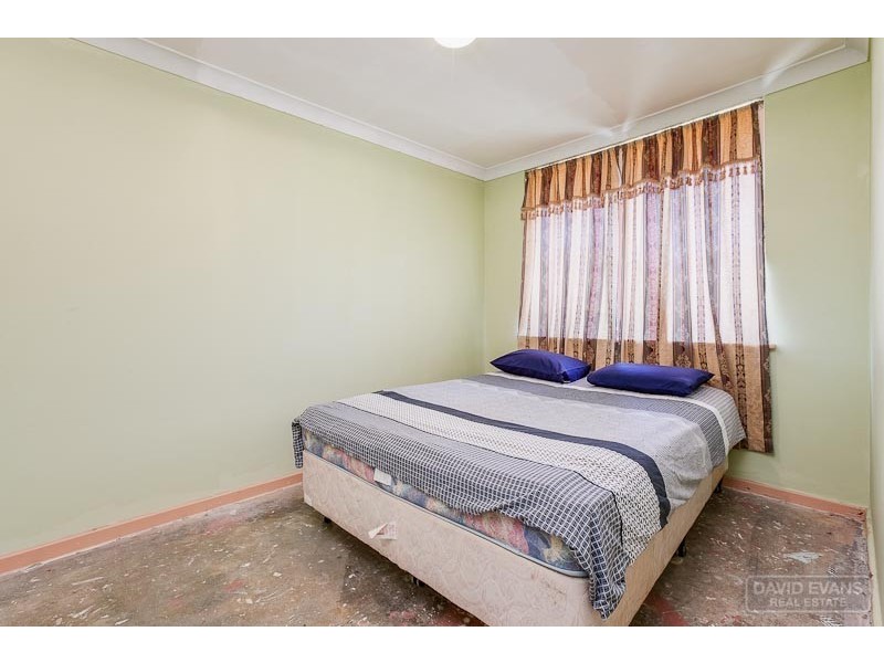 2 Merilup Court, Hillman WA 6168