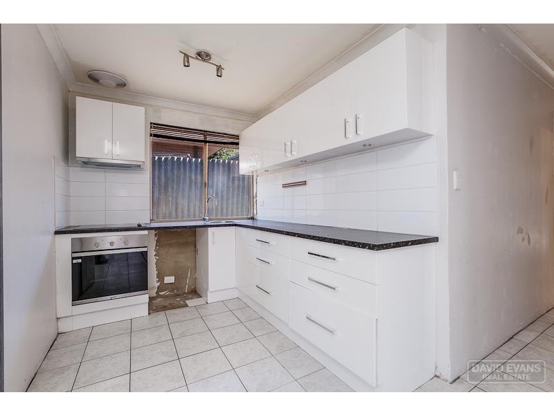 29 Woodley Way, Parmelia WA 6167