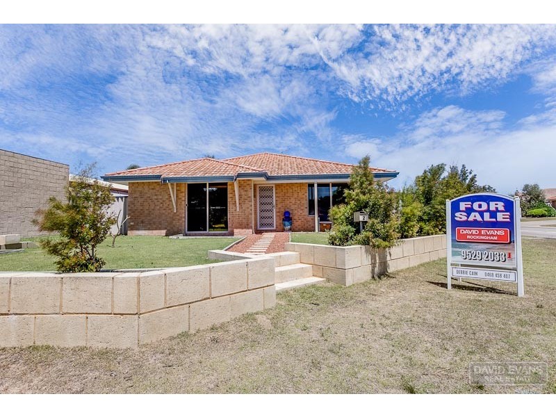 2 St Ettiene Gardens, Port Kennedy WA 6172