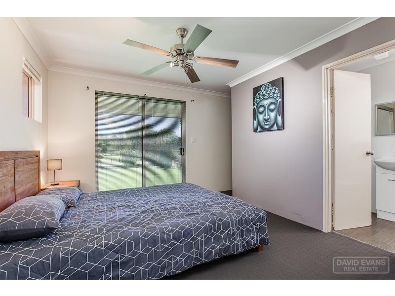 2 St Ettiene Gardens, Port Kennedy WA 6172