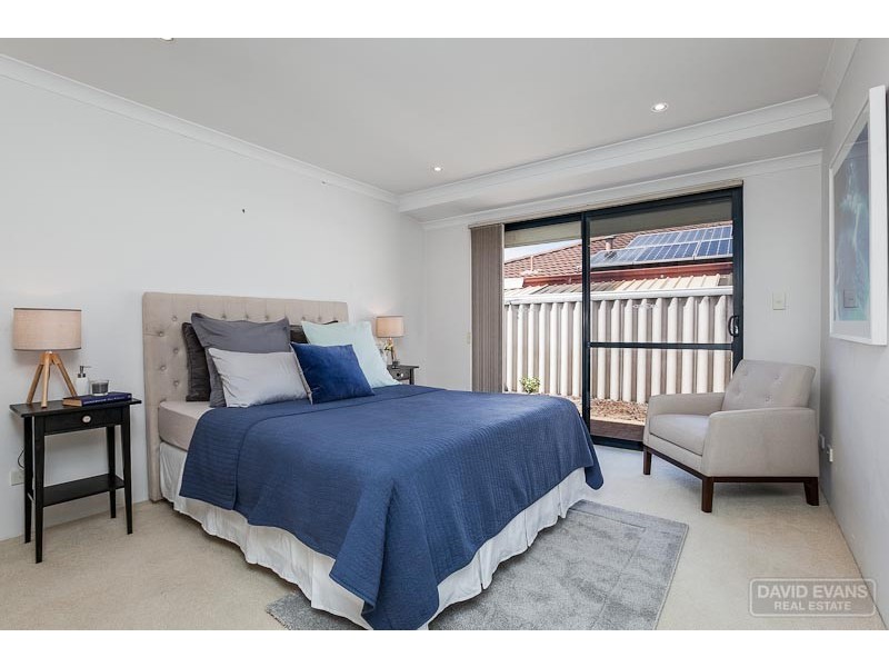 9 Bonnydoon Court, Cooloongup WA 6168