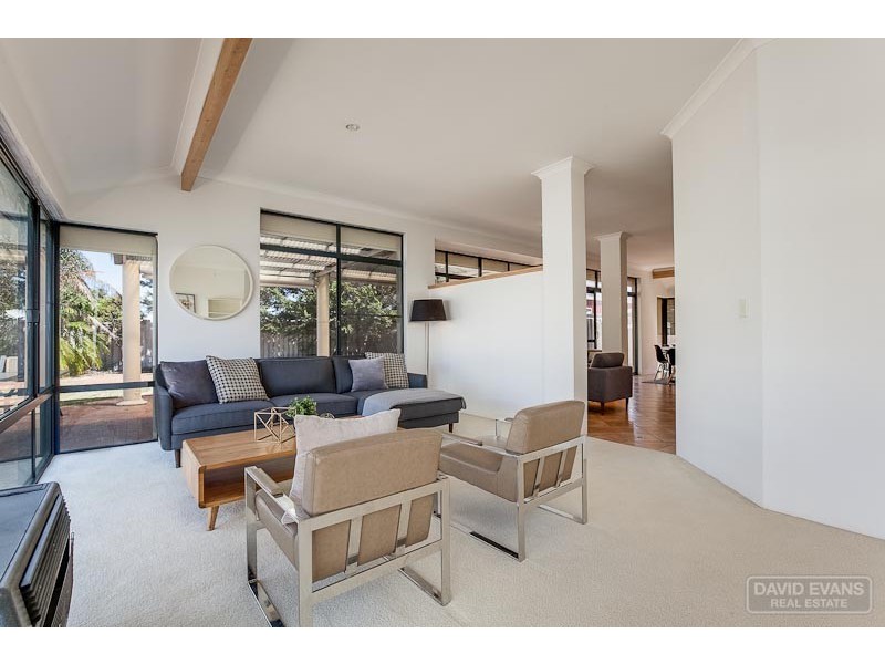 9 Bonnydoon Court, Cooloongup WA 6168